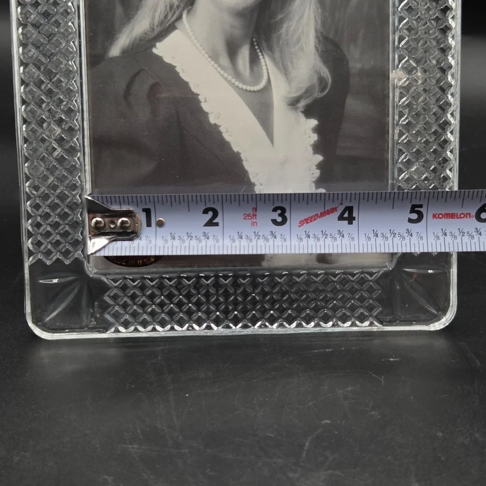 Vintage 5x7 Opening Heavy 24% Lead Crystal Picture Frame  Made in USA Retro‎